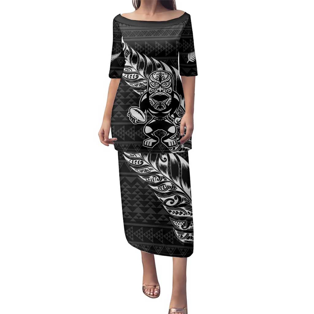 New Zealand Rugby Warrior Custom Family Matching Puletasi and Hawaiian Shirt Black Fern Taniko Motif LT9 Mom's Dress Black - Polynesian Pride