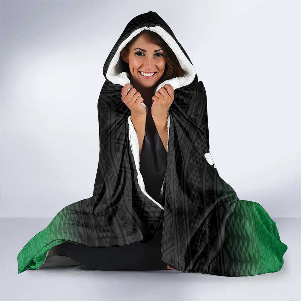 Green Silver Fern Spirit Taniko Tukutuku Personalised Hooded Blanket