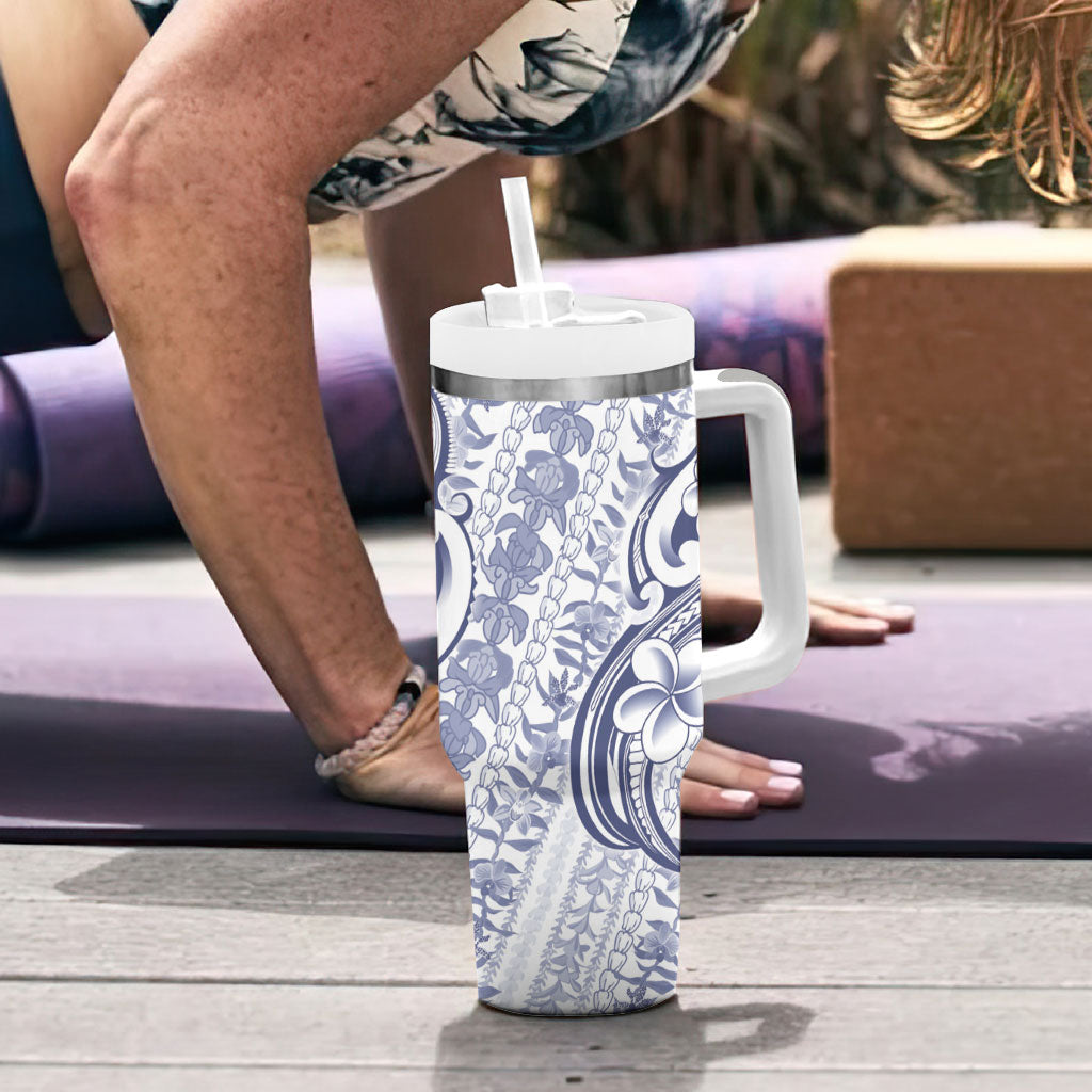 Hawaii Plumeria Lokelani Pikake Lei Tumbler With Handle Navy Blue Polynesian Tattoo