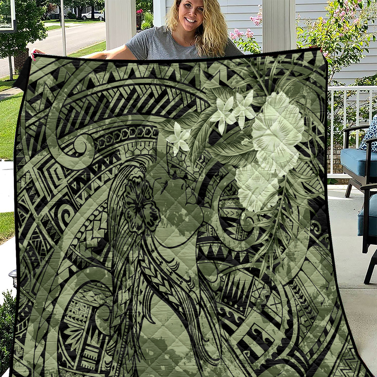 Pacific Beauty Girl Quilt Green Polyneisan Tribal Vintage Motif LT9 Green - Polynesian Pride