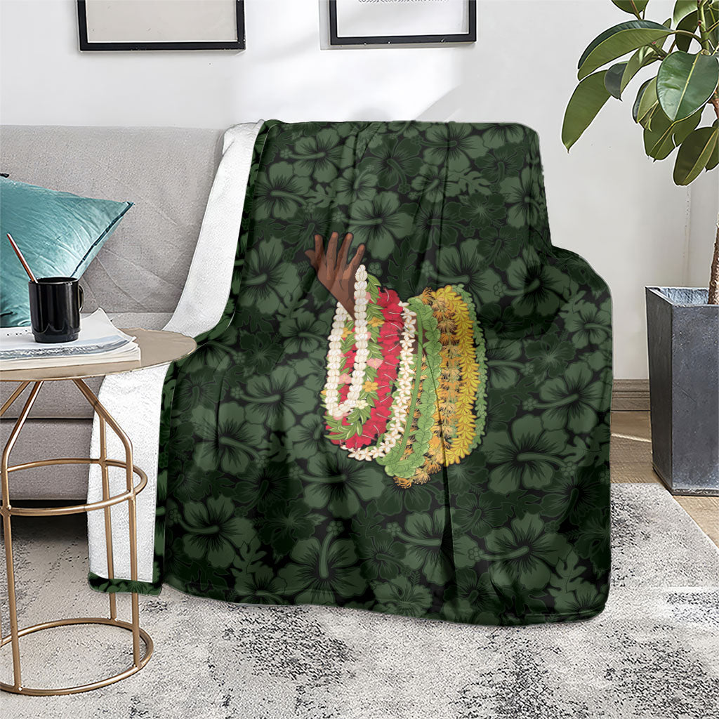 Hawaii Lei Kamehameha Blanket Oma'oma'o Seamless Pattern Hibiscus Flower