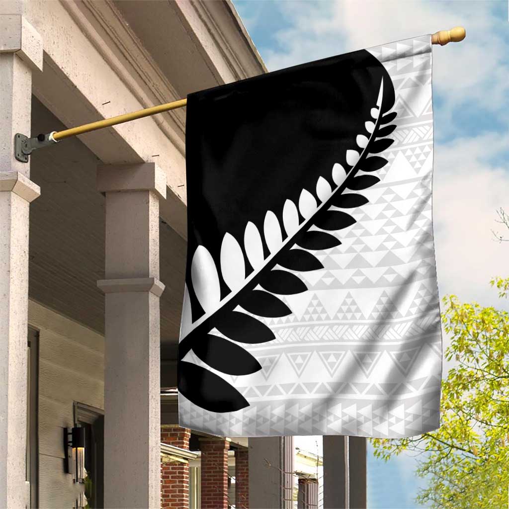 New Zealand Silver Fern Niho Taniwha Garden Flag