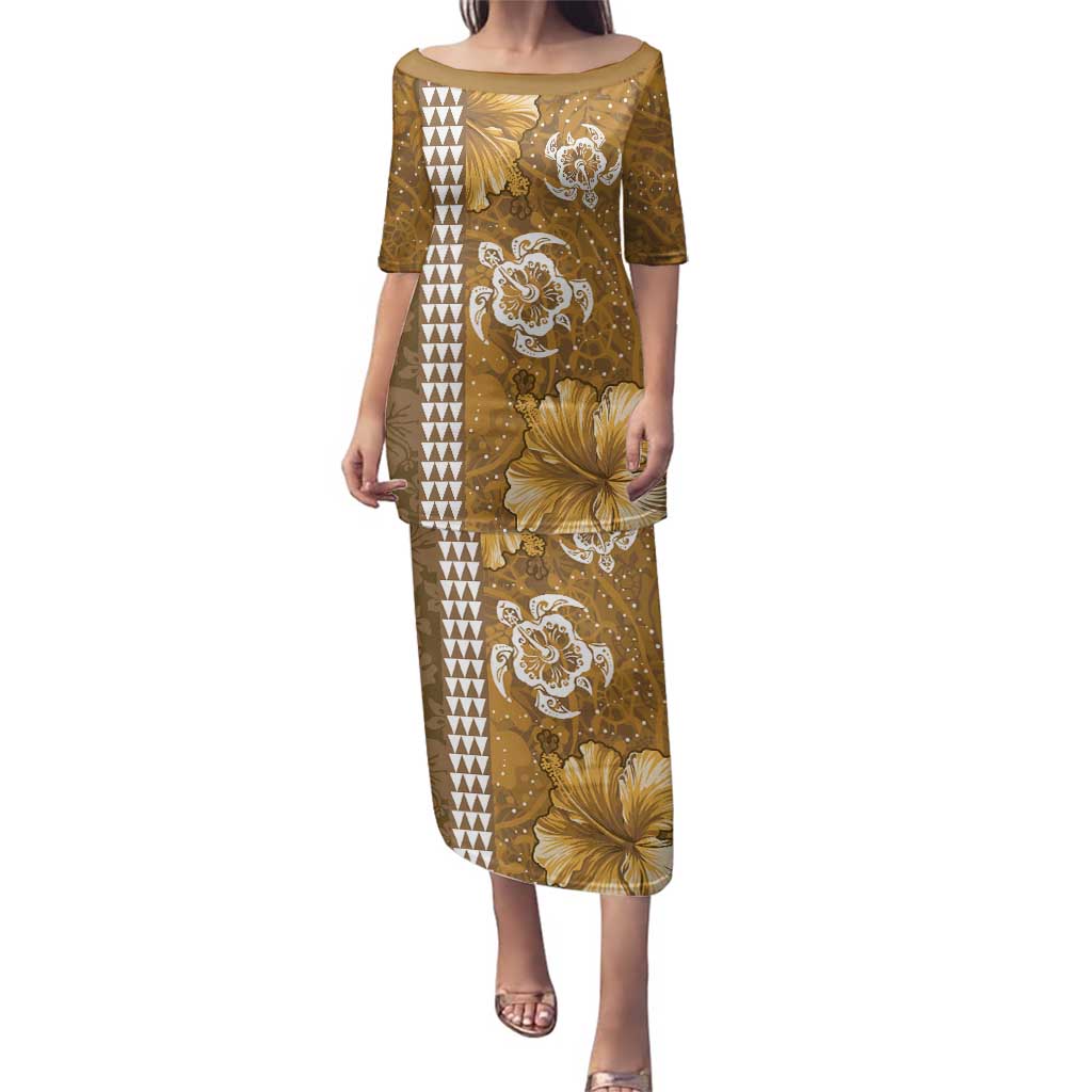 Gold Hibiscus Turle Family Matching Puletasi and Hawaiian Shirt Hawaiian Style Tribal Tapa Pattern LT9 Mom's Dress Gold - Polynesian Pride