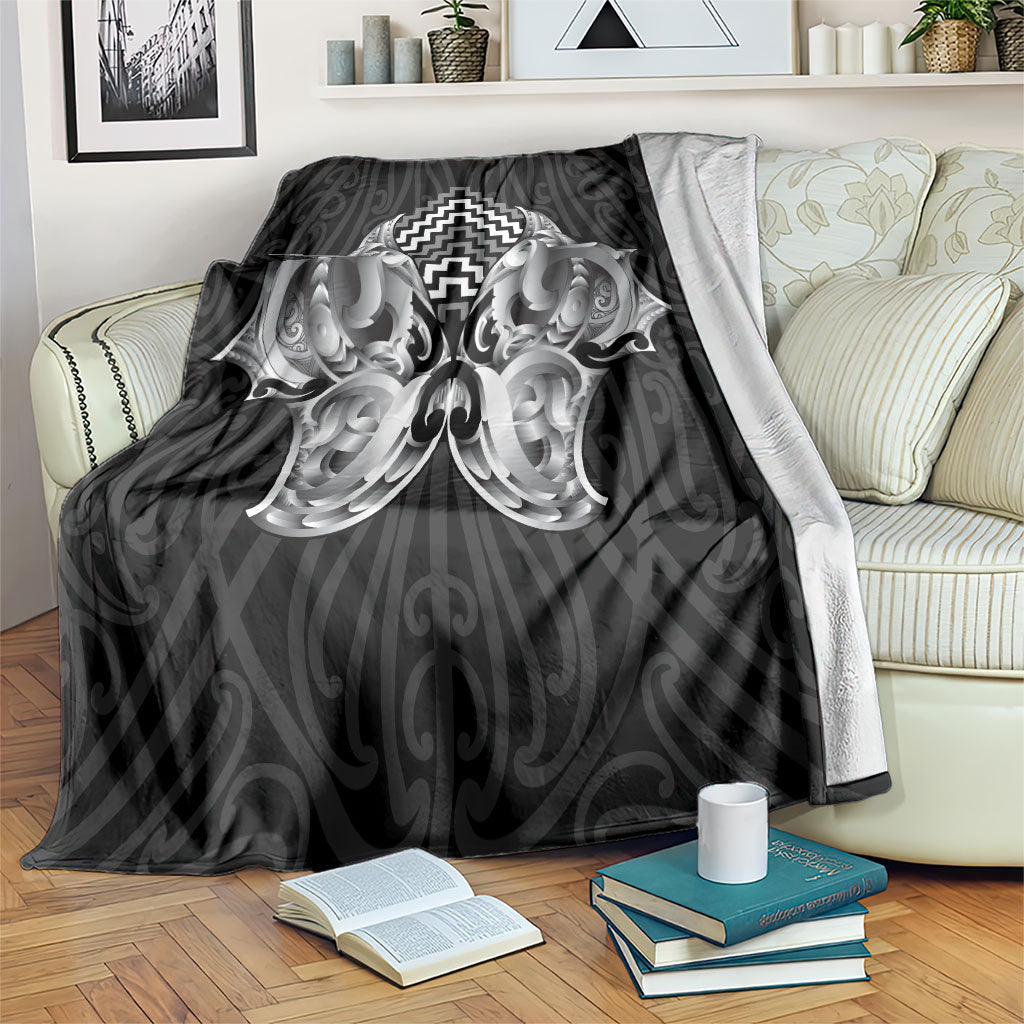 Aotearoa Kowhaiwhai Poutama Black Motif Blanket LT9 Black - Polynesian Pride