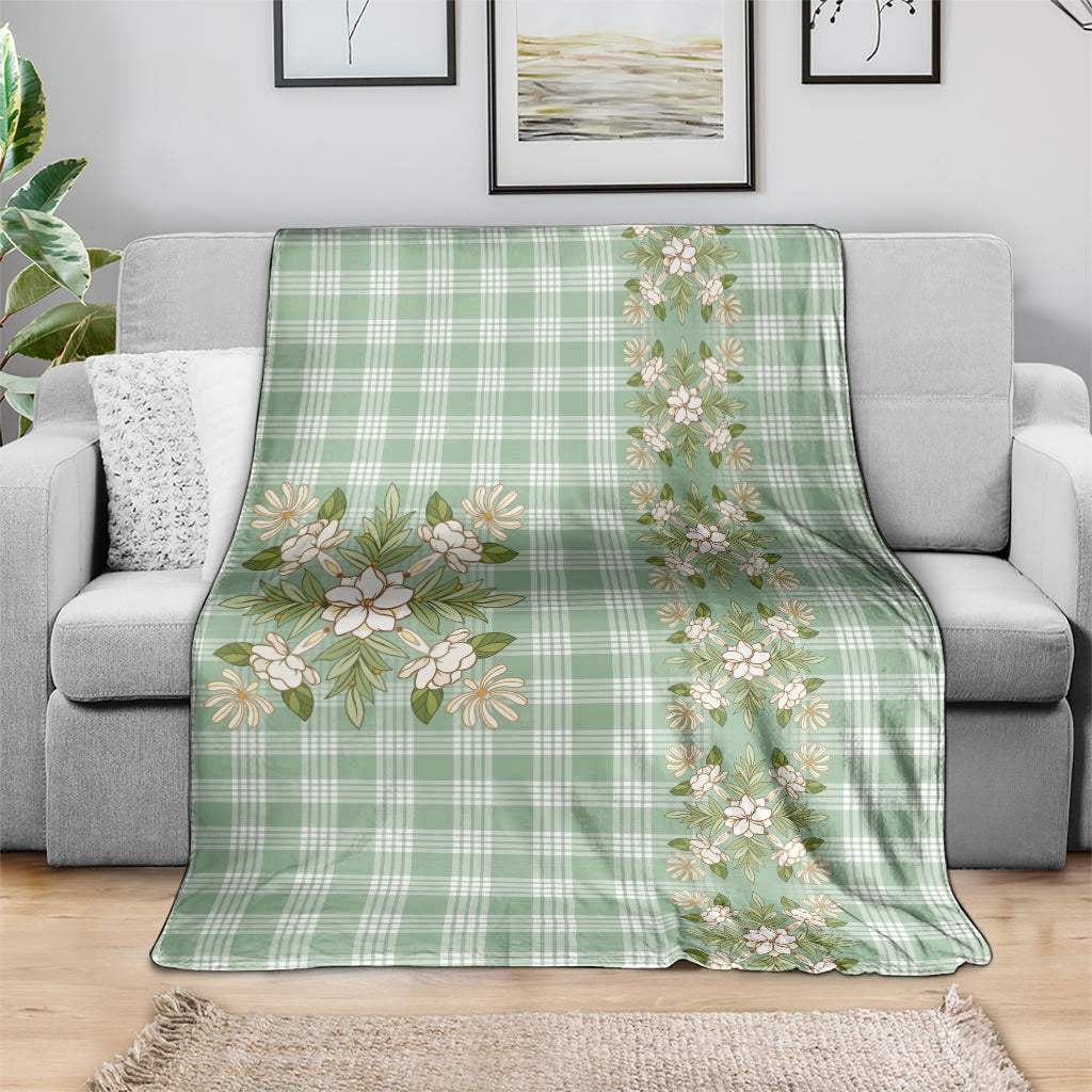 Liko Kukui Hawai'i Palaka Squares Maile Leaf Blanket Flowers Hawaiian Quilt Patterns