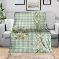 Liko Kukui Hawai'i Palaka Squares Maile Leaf Blanket Flowers Hawaiian Quilt Patterns