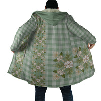 Liko Kukui Hawai'i Palaka Squares Maile Leaf Cloak Flowers Hawaiian Quilt Patterns