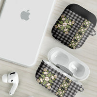 Pauli Hawai'i Palaka Squares Maile Leaf AirPods Case Flowers Hawaiian Quilt Patterns
