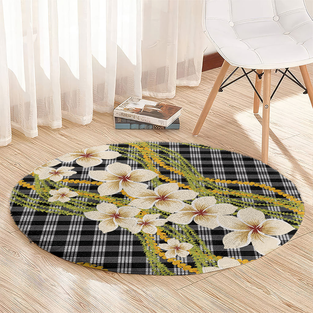 Ele'ele Hawai'i Palaka Plumeria Round Carpet Puakenikeni and Maile Lei