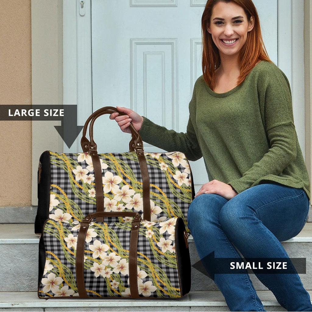 Ele'ele Hawai'i Palaka Plumeria Travel Bag Puakenikeni and Maile Lei