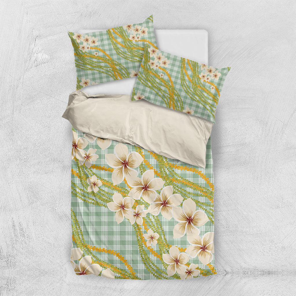 Liko Kukui Hawai'i Palaka Plumeria Bedding Set Puakenikeni and Maile Lei