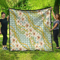 Liko Kukui Hawai'i Palaka Plumeria Quilt Puakenikeni and Maile Lei