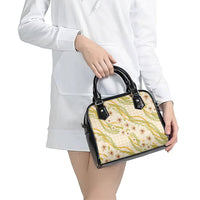 Melemele Ahiahia Hawai'i Palaka Plumeria Shoulder Handbag Puakenikeni and Maile Lei