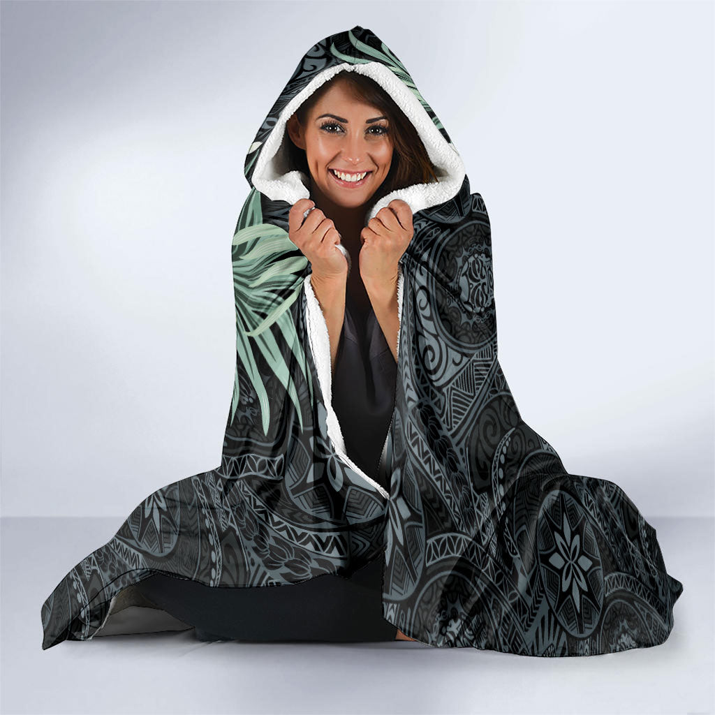 Pauliuli Hawai'i Hibiscus Hooded Blanket Polynesian Tribal Tattoo Pattern Floral Elements