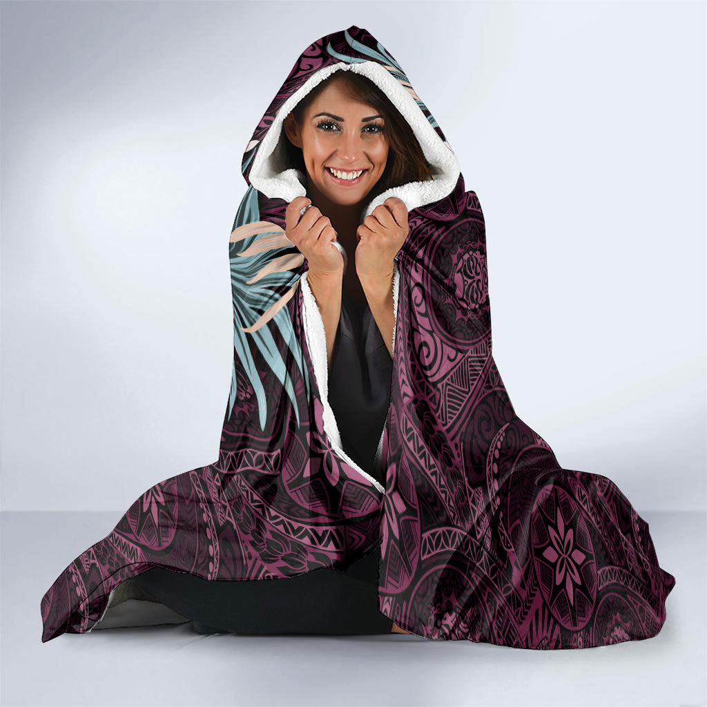 Poni Mama Hawai'i Hibiscus Hooded Blanket Polynesian Tribal Tattoo Pattern Floral Elements