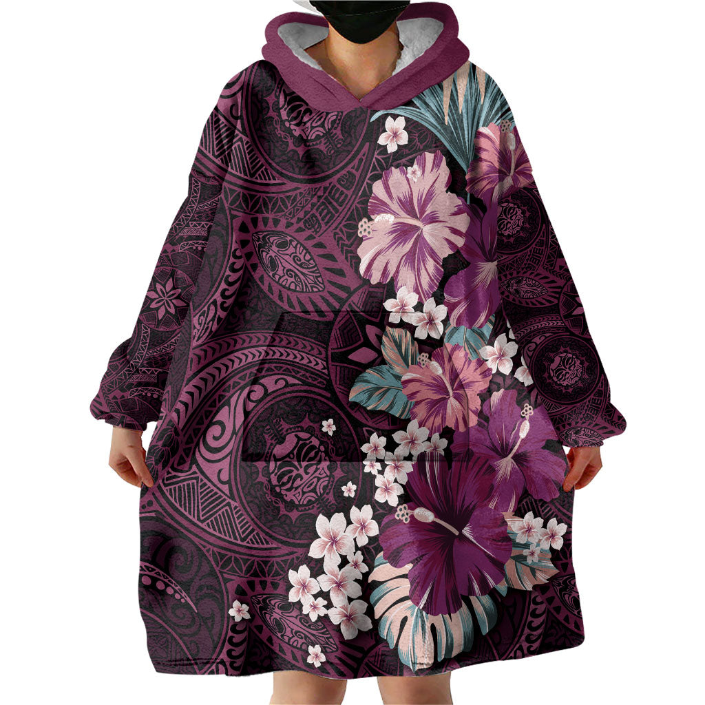 Poni Mama Hawai'i Hibiscus Wearable Blanket Hoodie Polynesian Tribal Tattoo Pattern Floral Elements