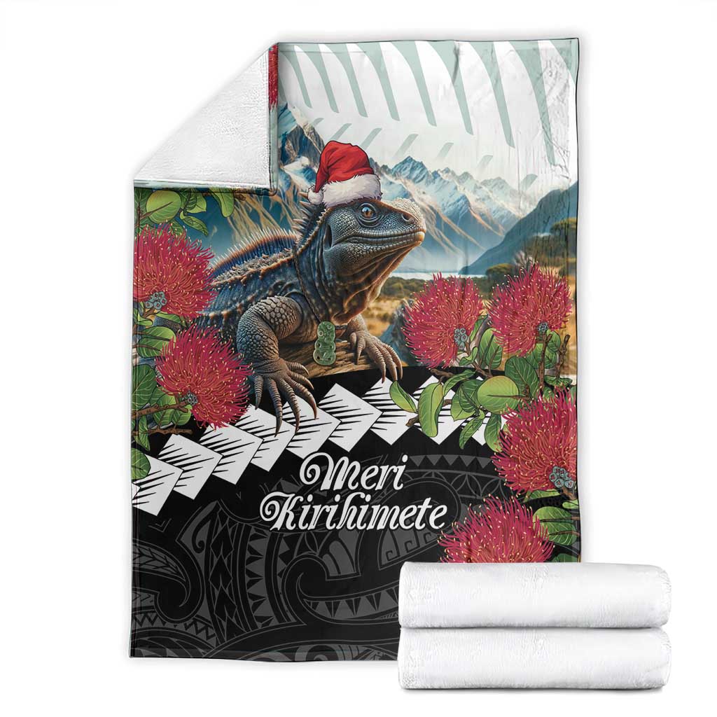 Meri Kirihimete Tuatara Blanket New Zealand Fern with Puhutukawa Flowers