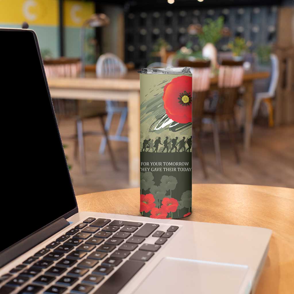 ANZAC Day We Remember Skinny Tumbler Maori Silver Fern Camouflage Motif LT9 - Polynesian Pride