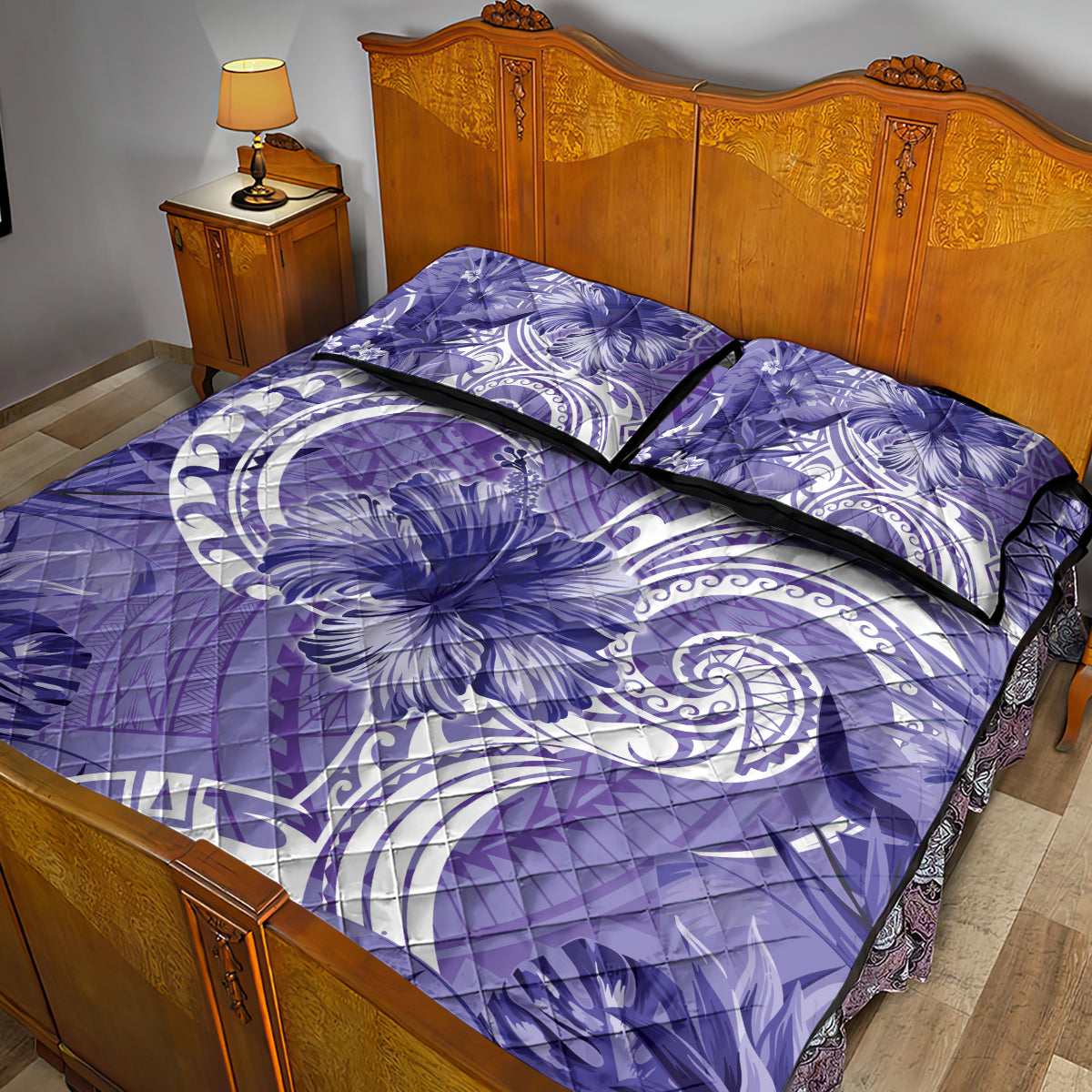 Polynesian Hibiscus Flower Tribal Quilt Bed Set Violet Color