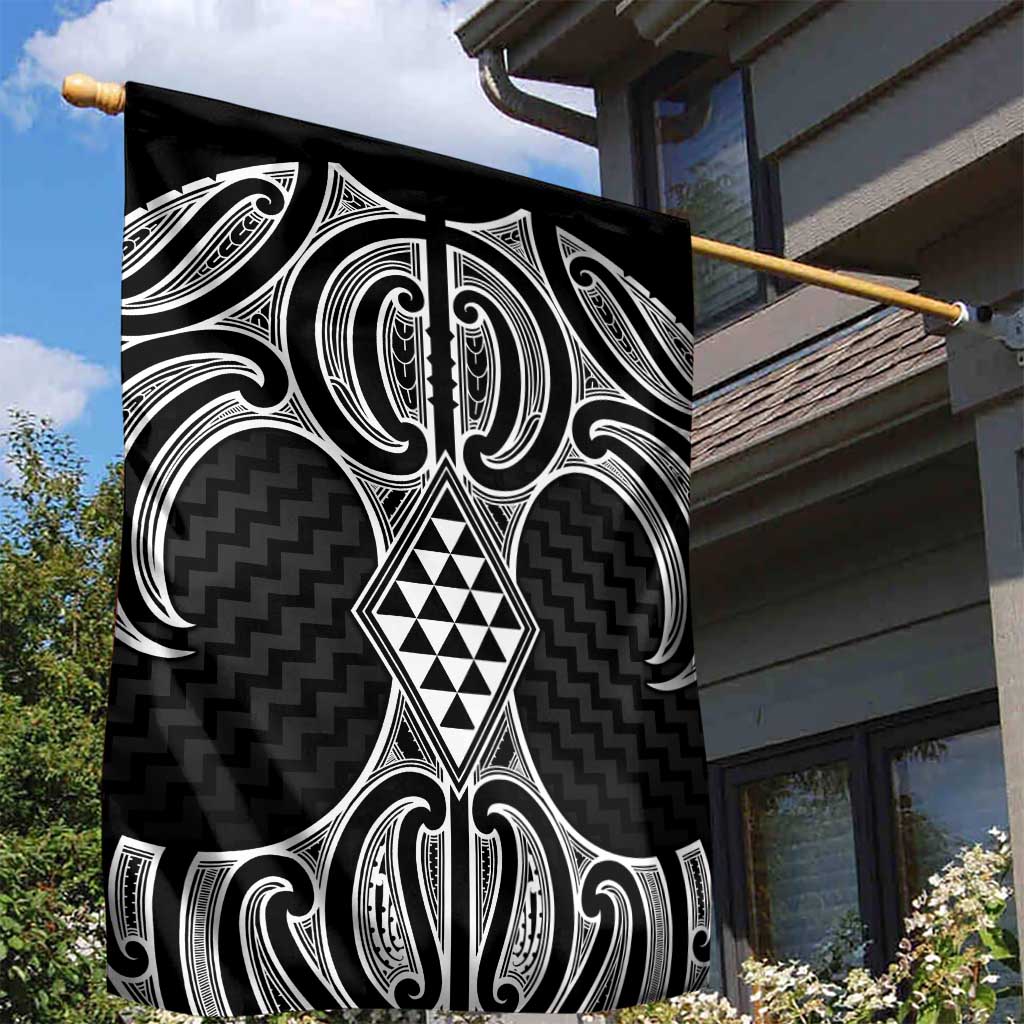 Ma Maori Ta Moko Poutama Art Garden Flag