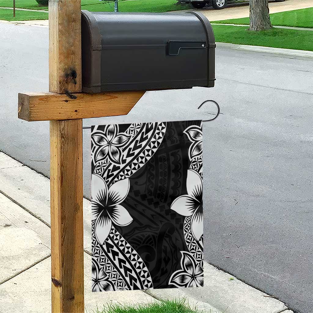 Lotu Tamaiti White Sunday Garden Flag Pacific Plumeria Flowers - Black Version