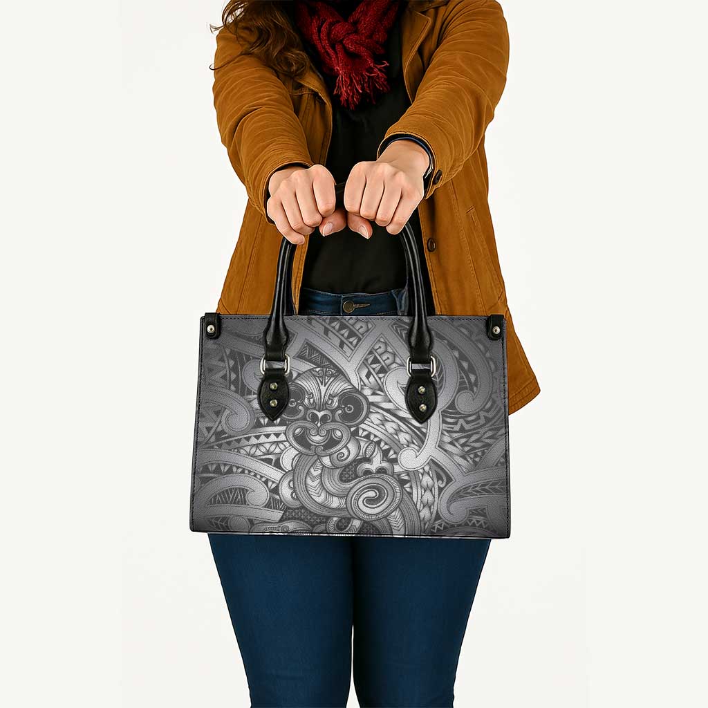 Aotearoa Maori Hei Tiki Leather Bag Kiwikiwi Kowhaiwhai Puhoro Motif