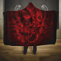 Aotearoa Maori Hei Tiki Hooded Blanket Whero Kowhaiwhai Puhoro Motif LT9 - Polynesian Pride