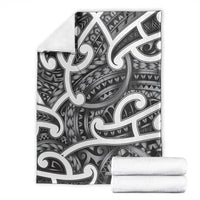 Aotearoa Maori Kowhaiwhai Blanket Kiwikiwi Puhoro and Patiki
