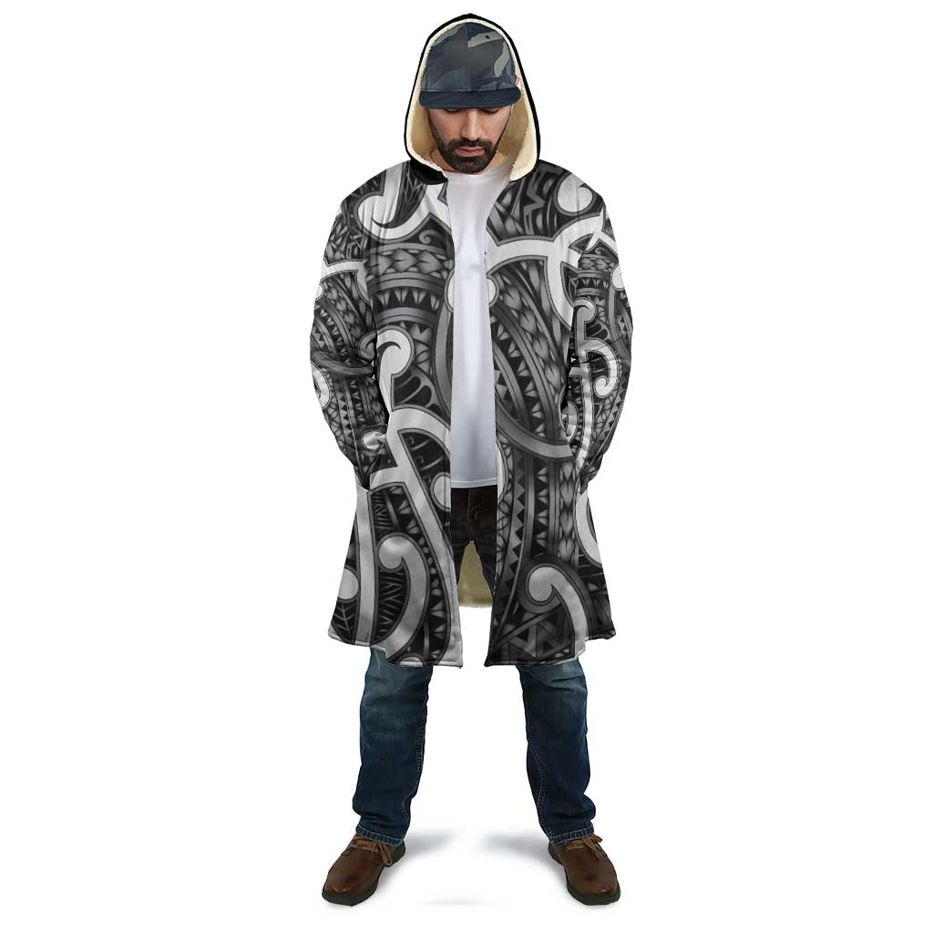 Aotearoa Maori Kowhaiwhai Cloak Kiwikiwi Puhoro and Patiki