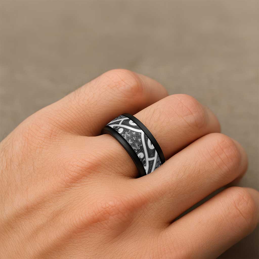 Aotearoa Maori Kowhaiwhai Spinner Ring Kiwikiwi Puhoro and Patiki