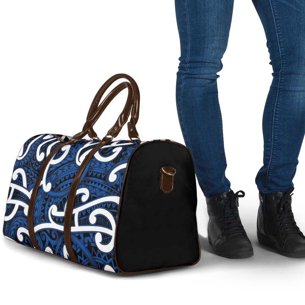 Aotearoa Maori Kowhaiwhai Travel Bag Kikorangi Puhoro and Patiki LT9 - Polynesian Pride
