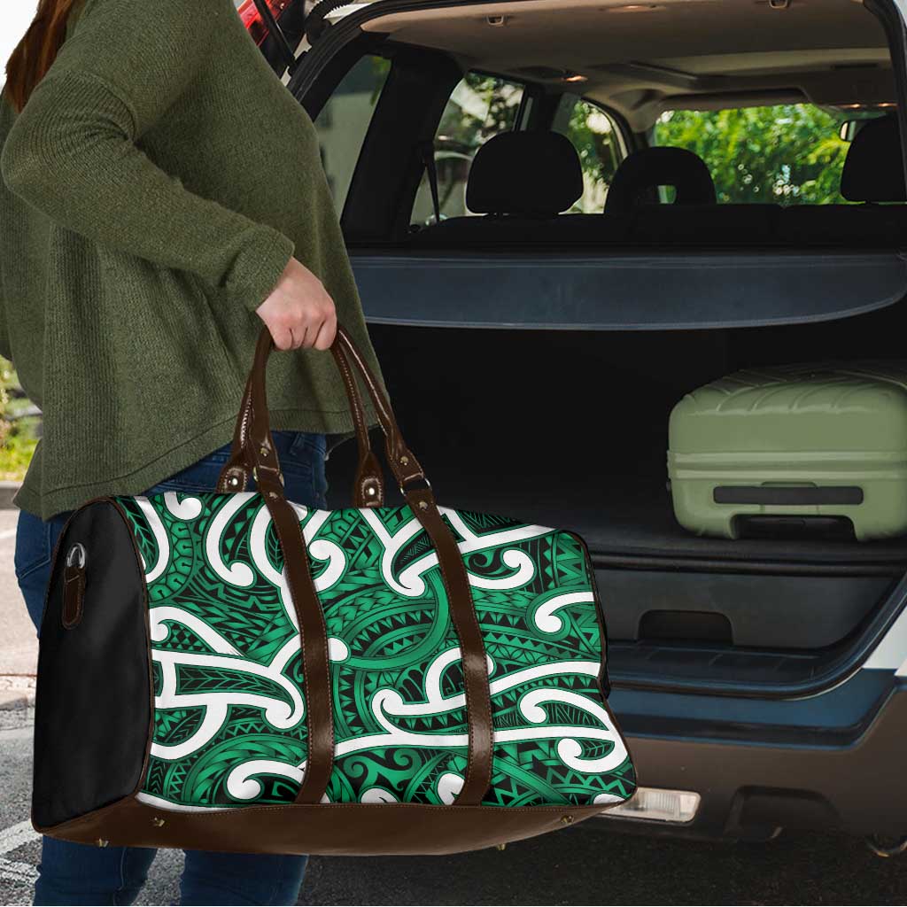 Aotearoa Maori Kowhaiwhai Travel Bag Kakariki Puhoro and Patiki LT9 - Polynesian Pride