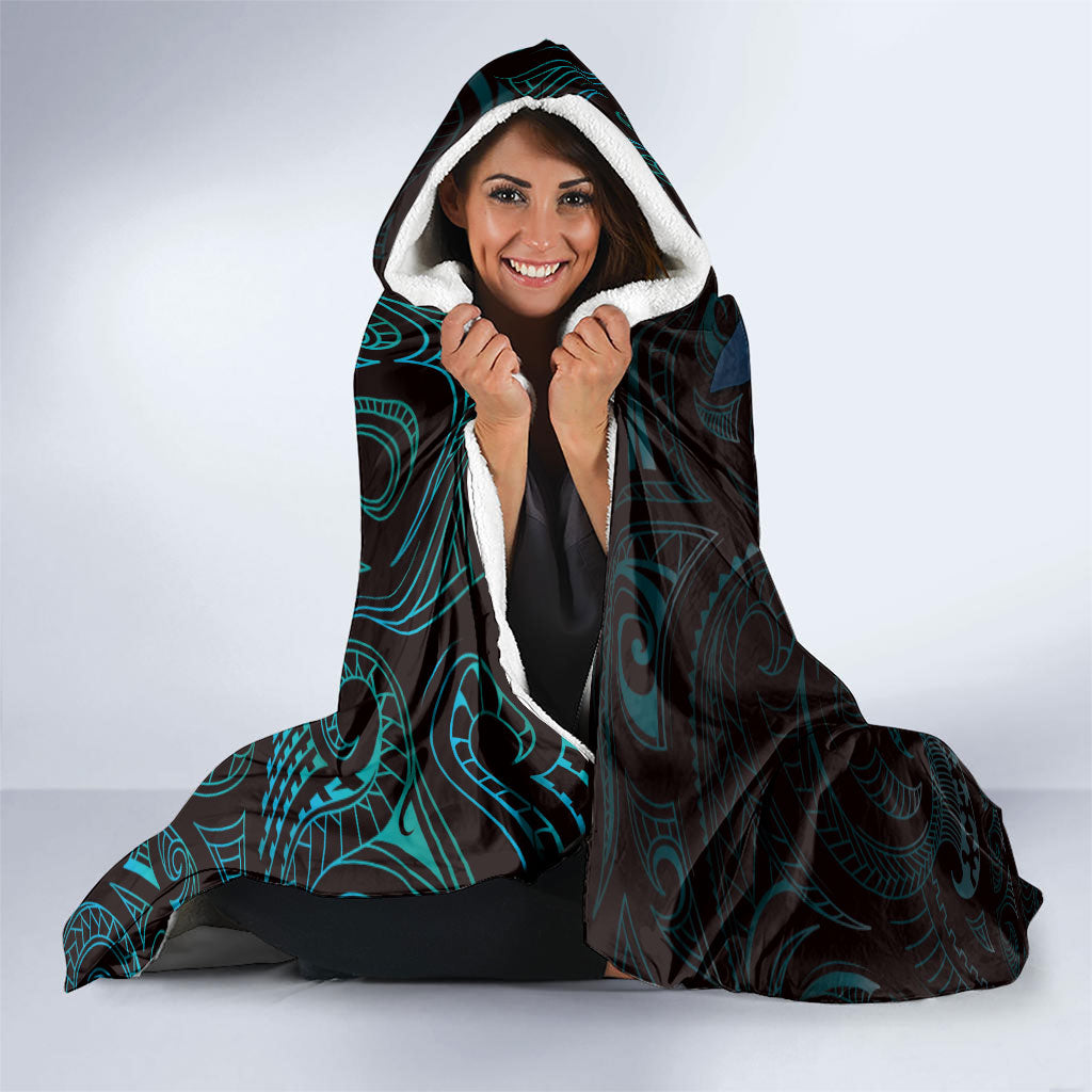 Hawaiian Mango Tribal Tattoo Hooded Blanket Teal Pacific Traditional Pattern