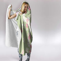 Leaf Green Hawaii Anthurium Plumeria Lei Hooded Blanket