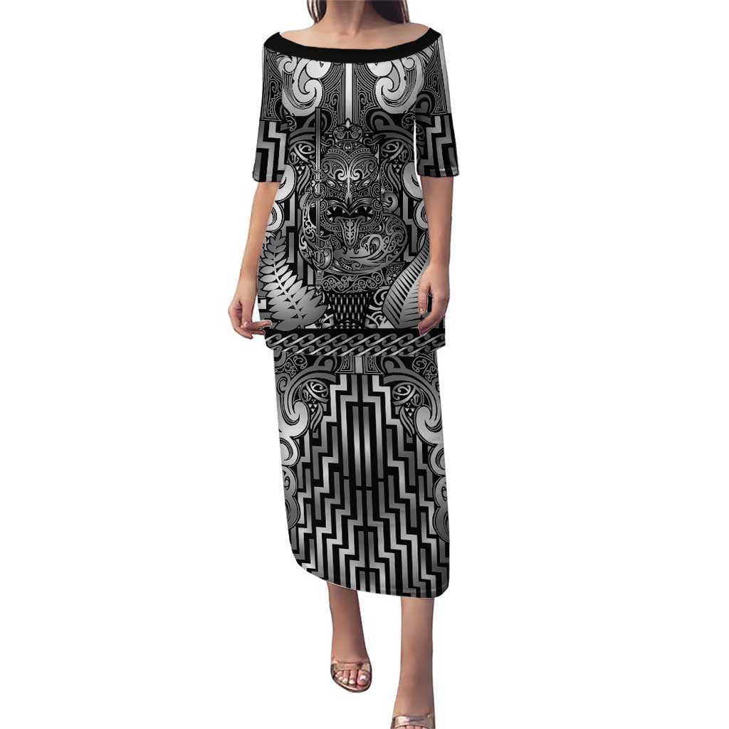 Custom New Zealand Taiaha Maori Family Matching Puletasi and Hawaiian Shirt Kiwikiwi Minimalist Silver Fern Tukutuku Motif LT9 Mom's Dress White - Polynesian Pride