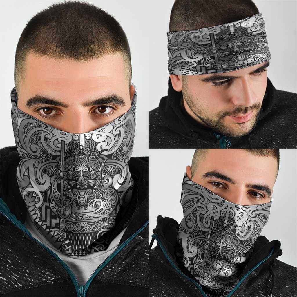 New Zealand Taiaha Maori Neck Gaiter Kiwikiwi Minimalist Silver Fern Tukutuku Motif LT9 - Polynesian Pride