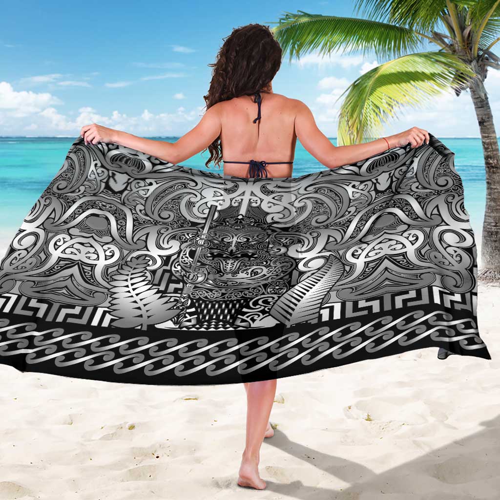 New Zealand Taiaha Maori Sarong Kiwikiwi Minimalist Silver Fern Tukutuku Motif