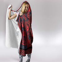 New Zealand Taiaha Maori Hooded Blanket Whero Minimalist Silver Fern Tukutuku Motif LT9 - Polynesian Pride