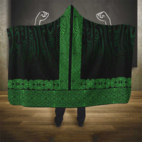 New Zealand Maori Kowhaiwhai Hooded Blanket Kakariki Maui and Mangopare