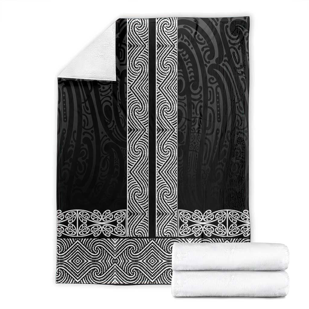 New Zealand Maori Kowhaiwhai Blanket Pango Maui and Mangopare
