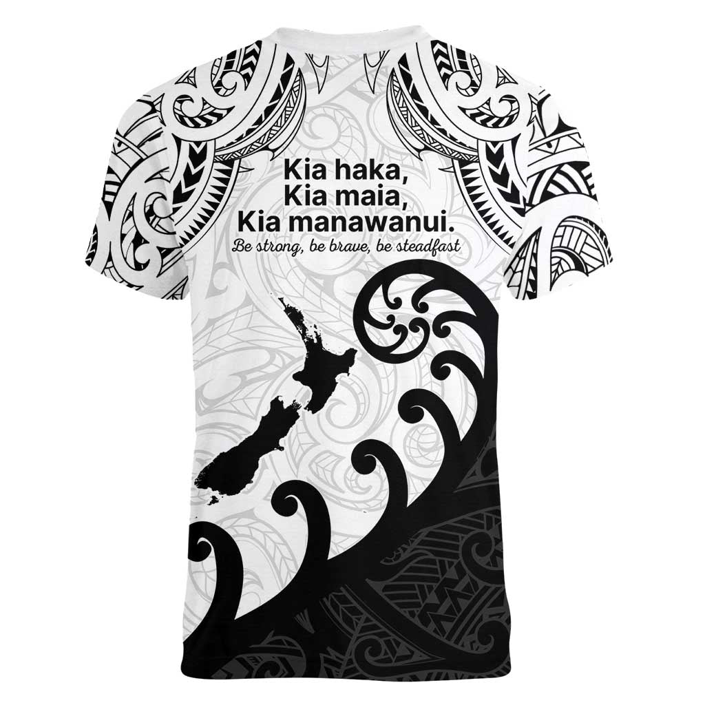 Kia Haka Maori language Women V-Neck T-Shirt Te Reo Maori Inspired Art LT9 - Polynesian Pride