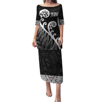 Kia Mau Ki To Ukaipo Puletasi Te Reo Maori Koru Fern Art LT9 Long Dress Black - Polynesian Pride
