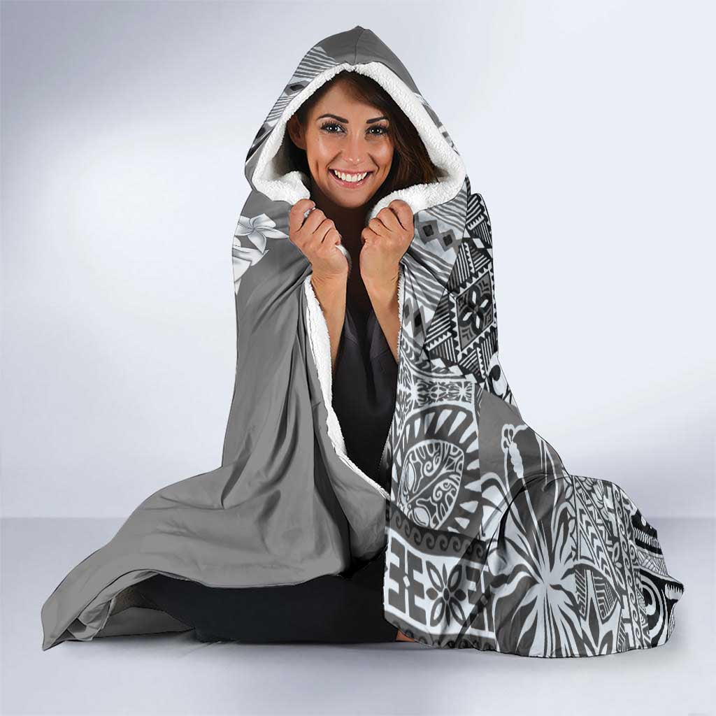 Aloha Vintage Plumeria Hawaiian Tapa Pattern Hooded Blanket Gray Hawaiian Tapa Pattern - Polynesian Pride
