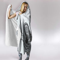 Polynesian Manta Ray Hooded Blanket Gray Floral Turtle Tattoo - Polynesian Pride