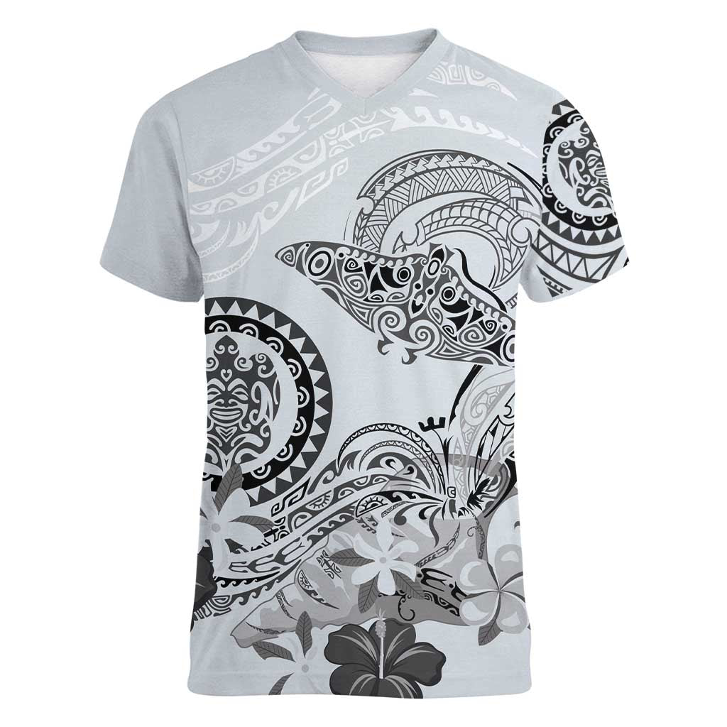 Polynesian Manta Ray Women V-Neck T-Shirt Gray Floral Turtle Tattoo - Polynesian Pride