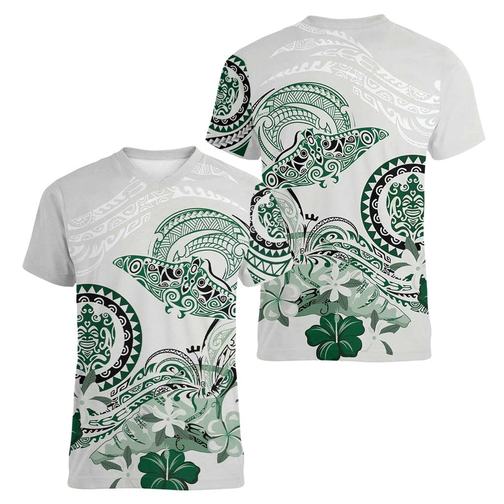 Polynesian Manta Ray Women V-Neck T-Shirt Green Floral Turtle Tattoo - Polynesian Pride