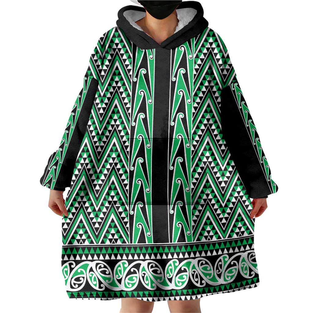 New Zealand Maori Niho Taniwha Wearable Blanket Hoodie Kakariki Mangopare and Puhoro Pattern
