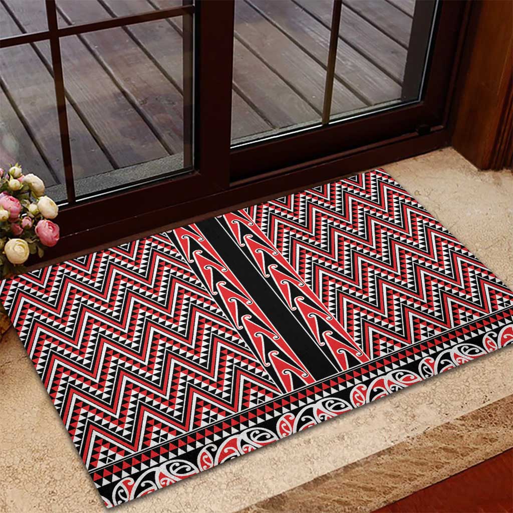 New Zealand Maori Niho Taniwha Rubber Doormat Whero Mangopare and Puhoro Pattern