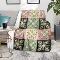 Seamless Pattern Maile and Pikake Lei Blanket Squares Maile Leaf - Polynesian Pride