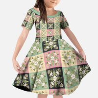 Seamless Pattern Maile and Pikake Lei Family Matching Puletasi and Hawaiian Shirt Squares Maile Leaf - Polynesian Pride